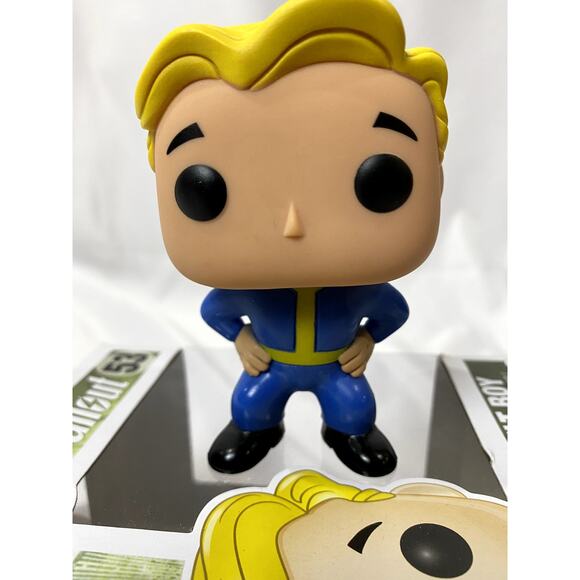 Funko POP Fallout 4: Vault boy collectible figurine multicolor - Picture 1 of 4